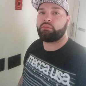 Meet your Posher, Roberto